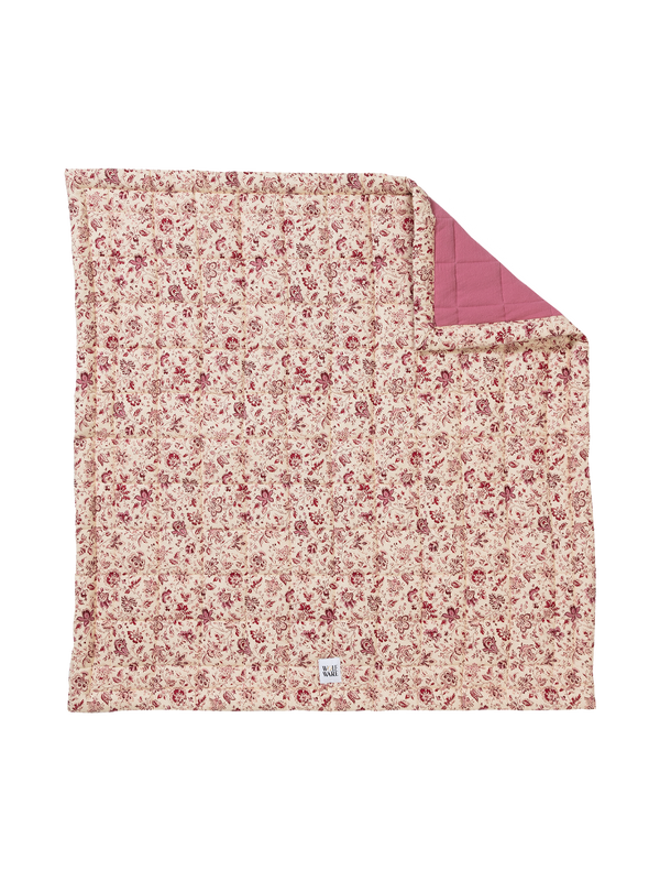 wolfware cotton quilted blanket with red floral print