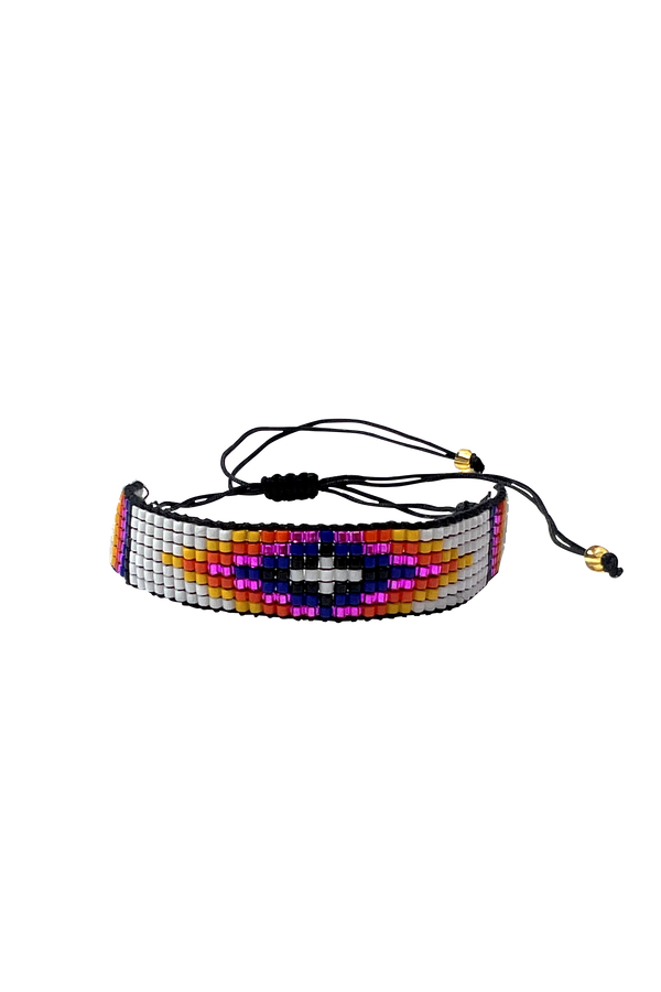 Woven beaded bracelet with mixed white purple pinkbeads and adjustable square knot closure.